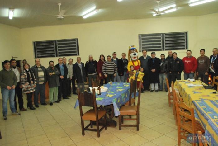 Amigos da Sorte confraternizam com a imprensa