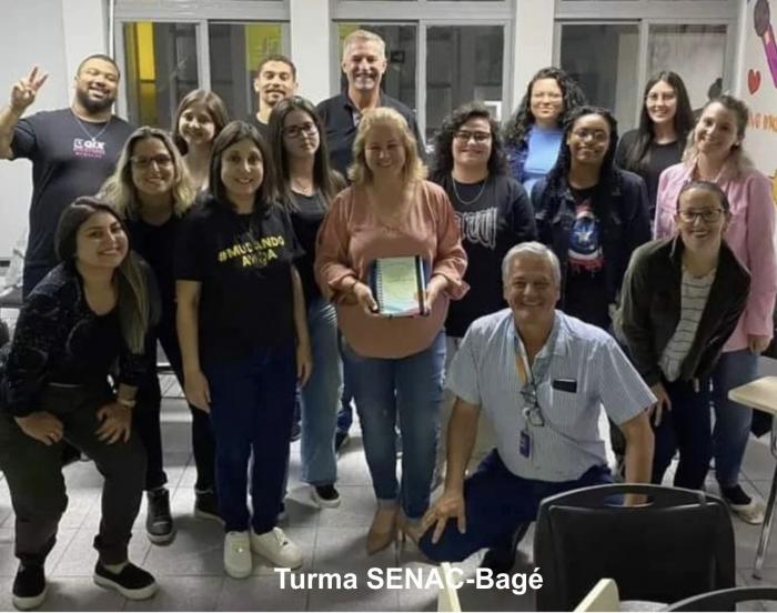 Sandra Farias Moraes ministra palestra para Técnicos em administração